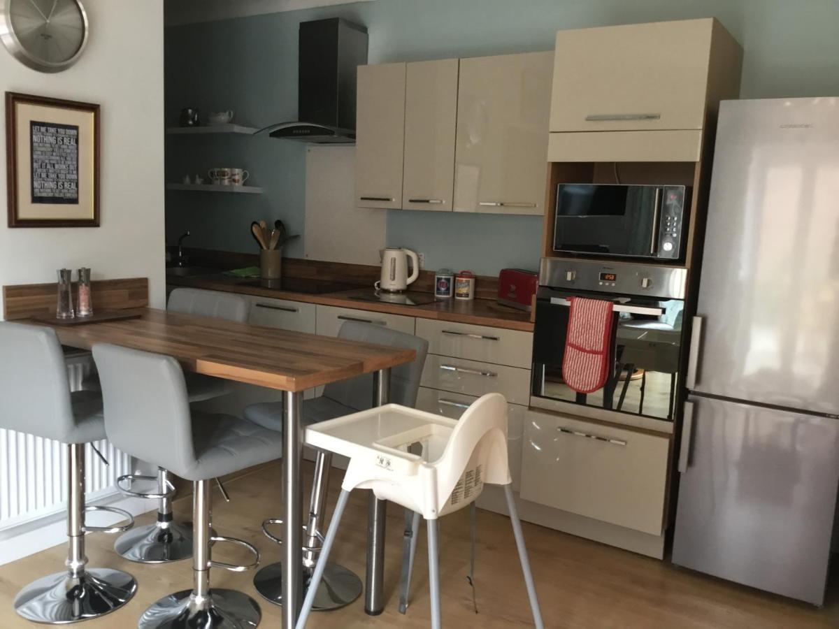 Strawberry Fields Apartment *